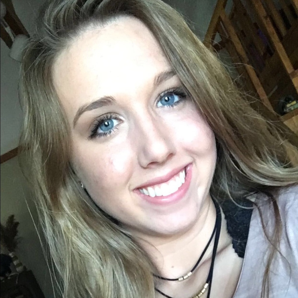 Meet your Posher, Catherine